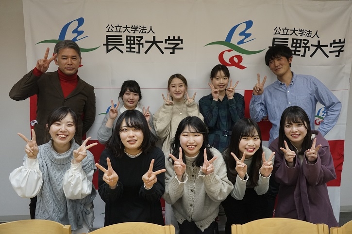 発表会を終えてチームメンバー全員で記念撮影