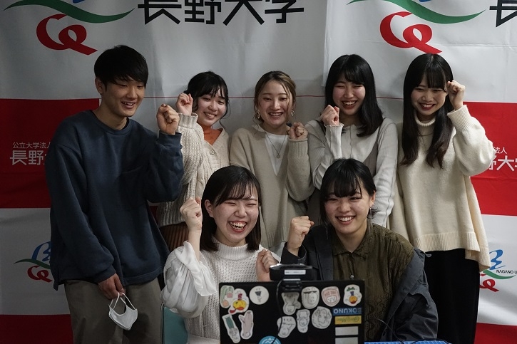授賞式にオンラインで参加している様子
