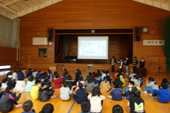 クイズ大会会場