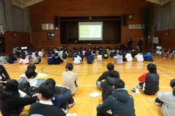 立科小でクイズ大会