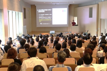 学部説明や模擬授業の様子