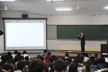 キャリアサポート課による講座の様子