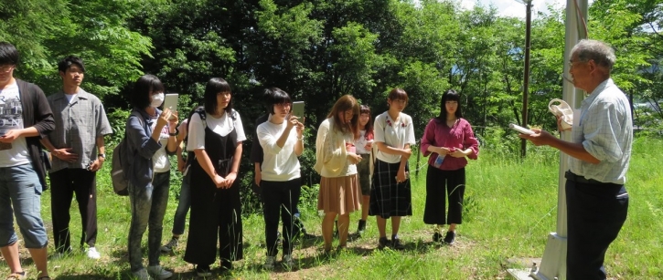 地域課題を探求する学生たち