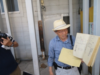 上塩尻文庫蔵を見学