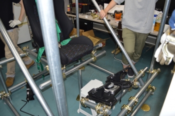 製作中のコックピット