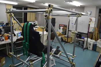 製作中のコックピット