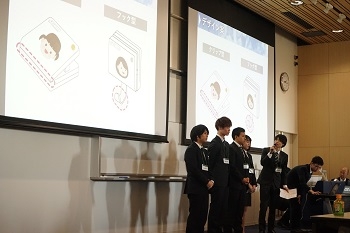 スライドには分かりやすく伝えるための工夫がされています