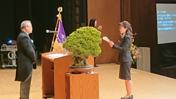 新入生代表のことばの様子
